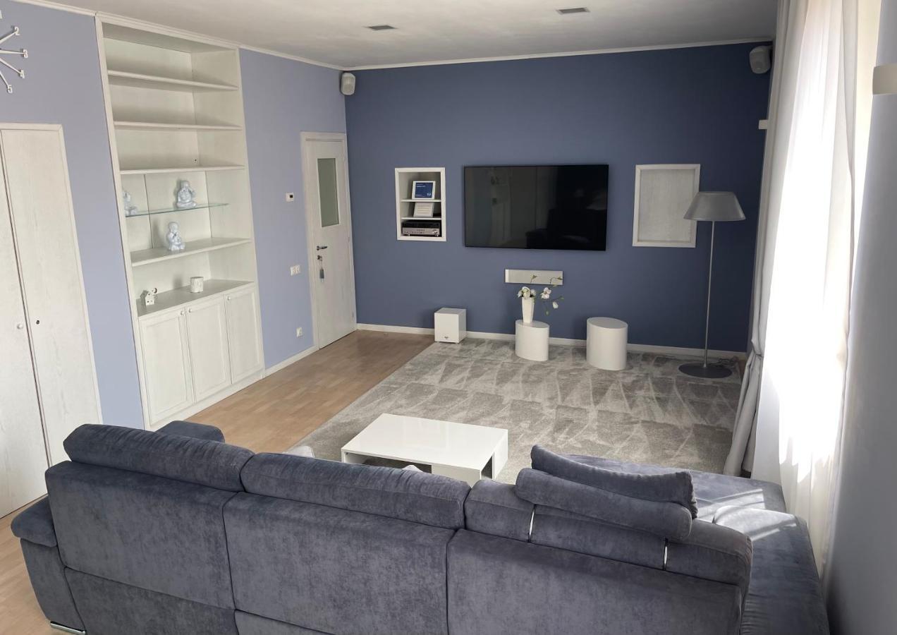 Central Loft Варезе Екстер'єр фото