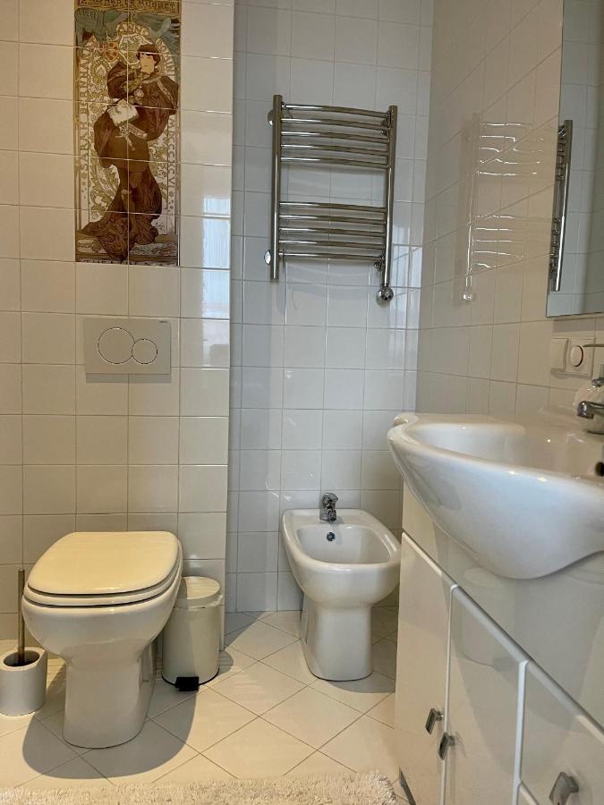 Central Loft Варезе Екстер'єр фото